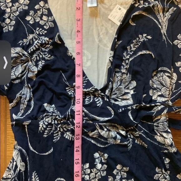 Motherhood Maternity Navy White Floral Flutter Sleeve Wrap Dress Size Medium NWT - Picture 7 of 13